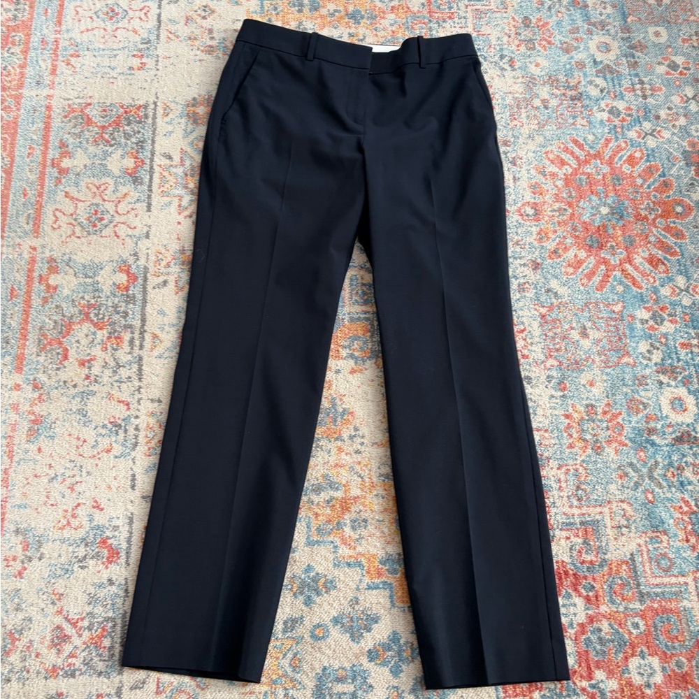 Ann Taylor navy blue “Ann Fit” straight leg trousers/pants
